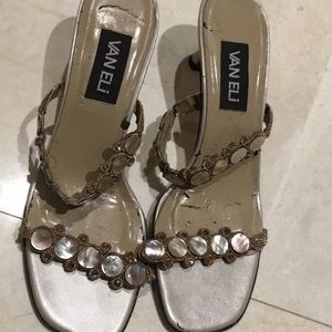 📖Vaneli leather jewelled sandals
